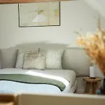 Le Pre De La Le * Urville-Nacqueville