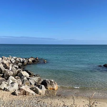 Le Pre De La Le * Urville-Nacqueville